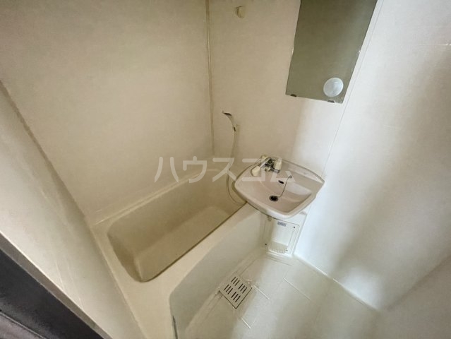 15/30 浴室
