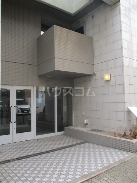 20/22 エントランス