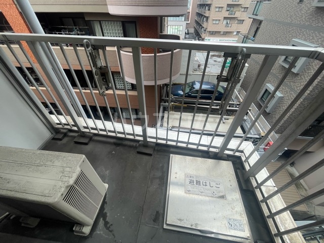 15/26 バルコニー