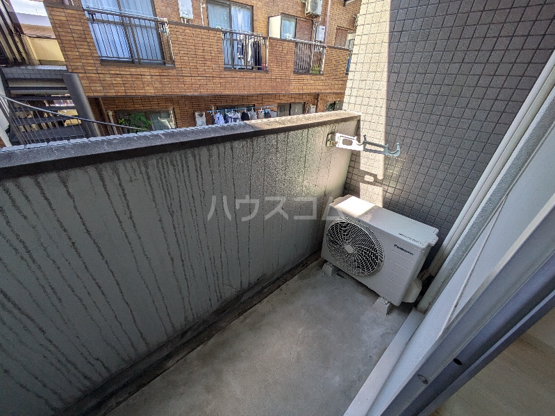 13/20 バルコニー