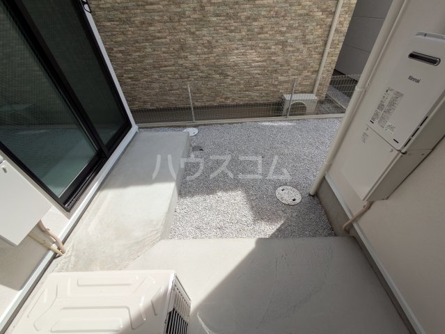 25/30 バルコニー