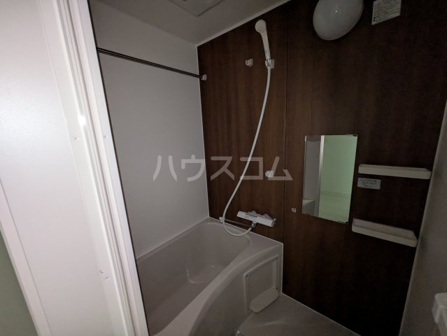 17/30 浴室