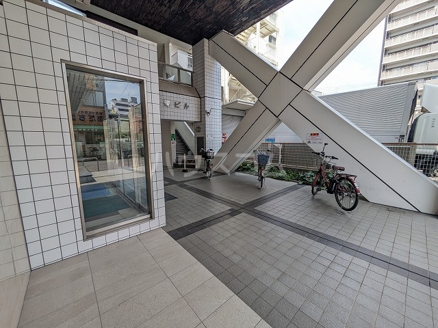 29/30 エントランス