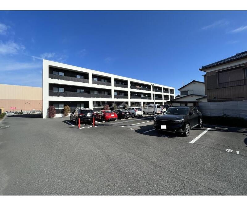 23/25 駐車場