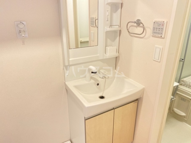 13/30 洗面