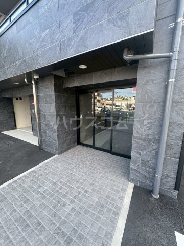 2/4 エントランス
