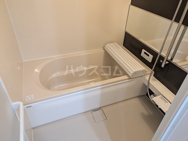 14/23 浴室