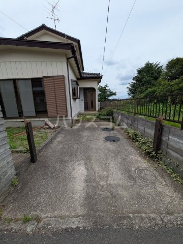 28/30 駐車場