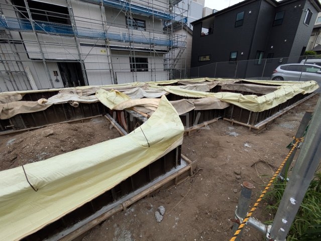 18/25 駐車場