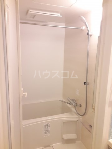 13/30 浴室