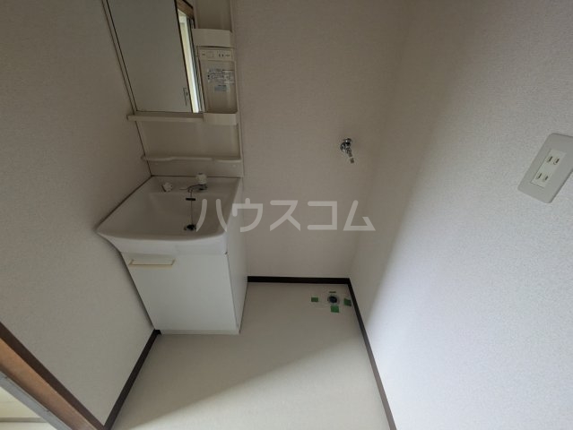 13/18 洗面