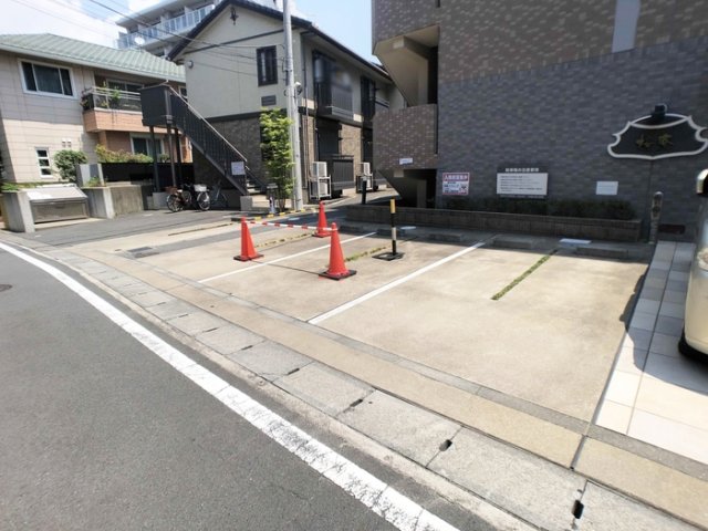 16/26 駐車場