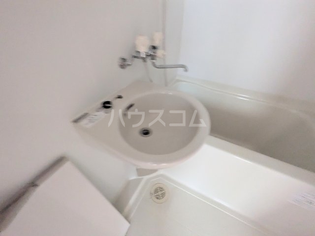 13/30 洗面