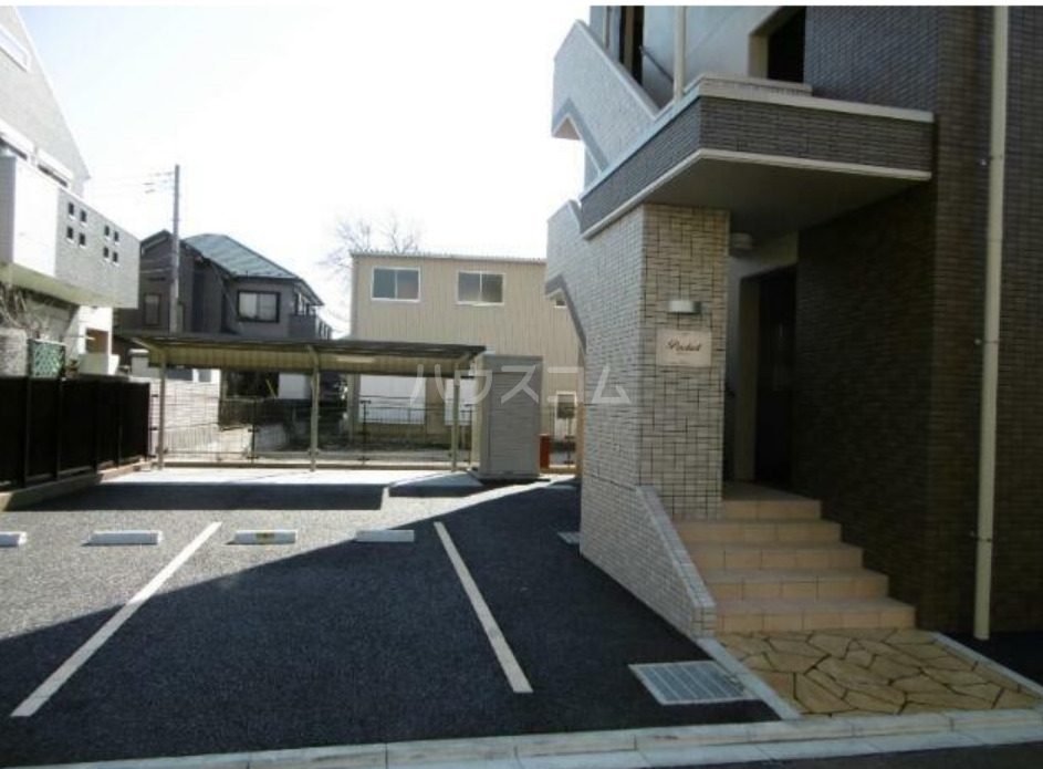 20/30 駐車場