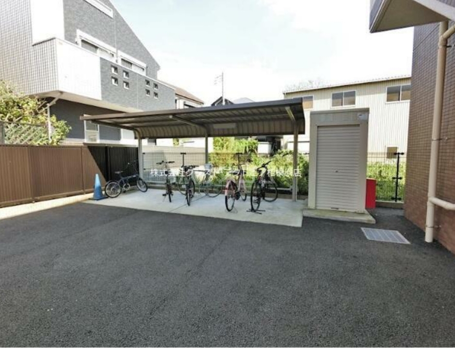 21/30 駐車場