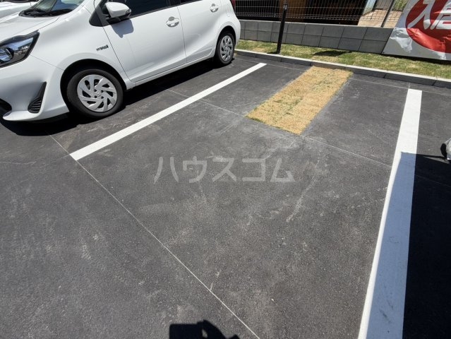 22/30 駐車場