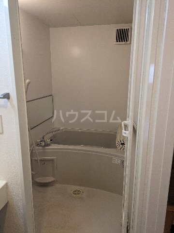 13/30 浴室