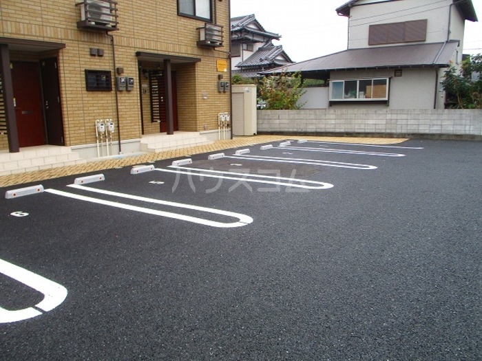 3/3 駐車場