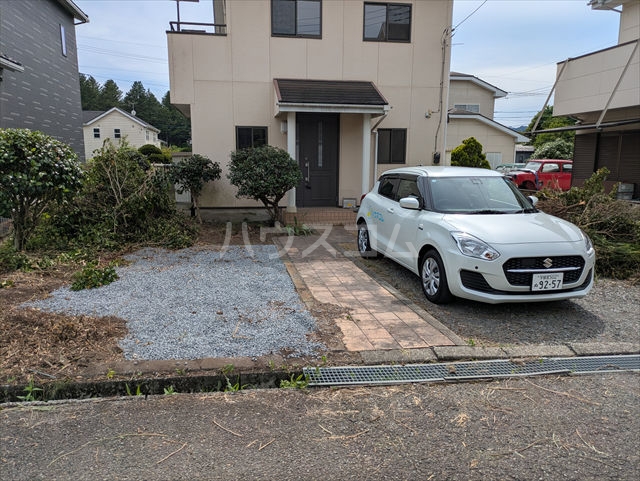 2/2 駐車場