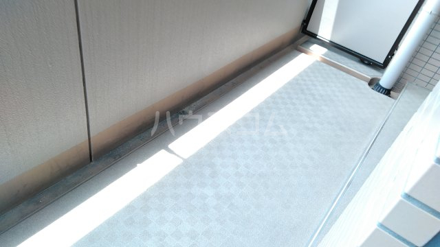 20/30 バルコニー