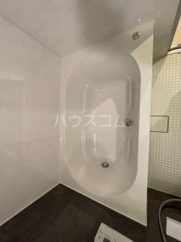 16/30 浴室