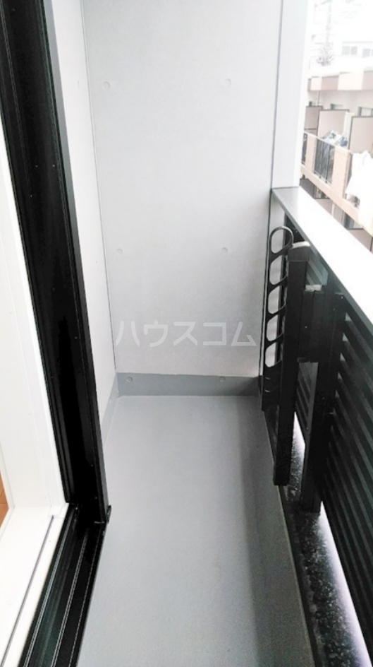 18/28 バルコニー