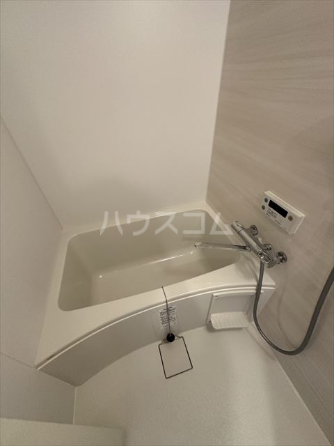 13/30 浴室
