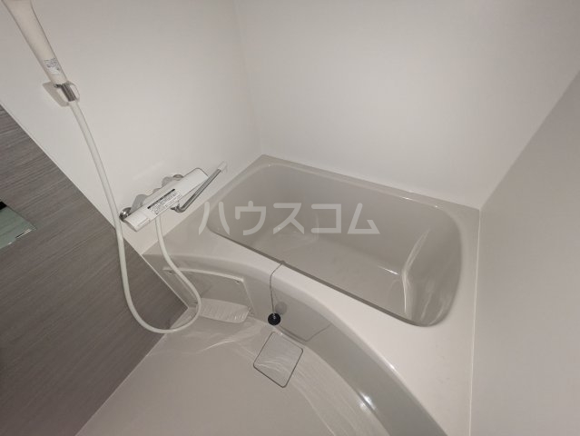 13/30 浴室