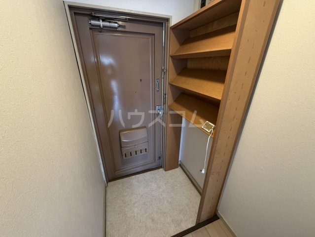 13/30 玄関