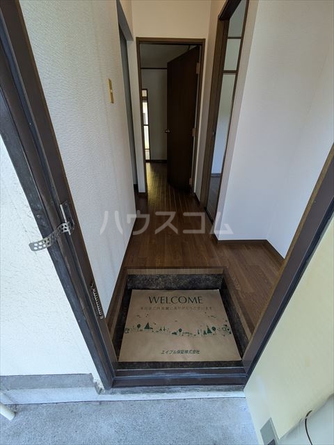 13/30 玄関