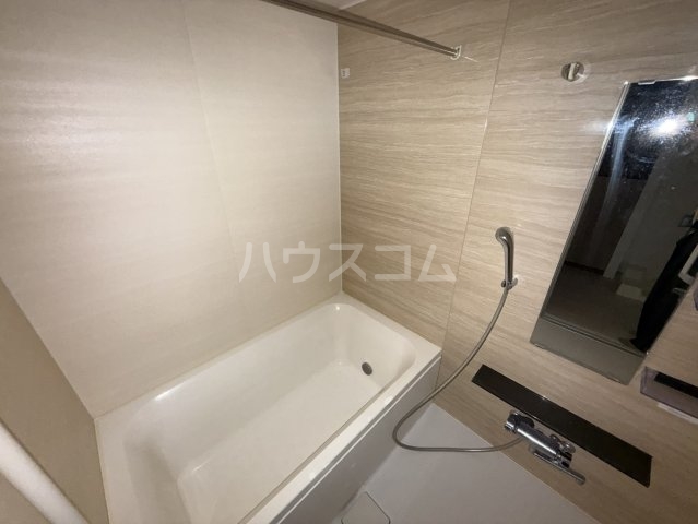 17/30 浴室