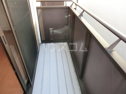 20/28 バルコニー