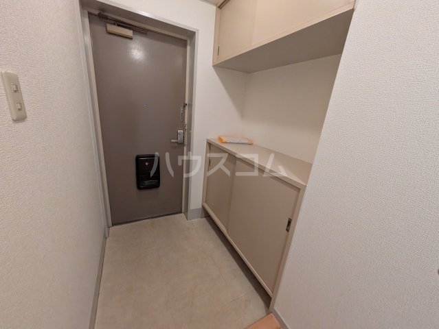 14/30 玄関