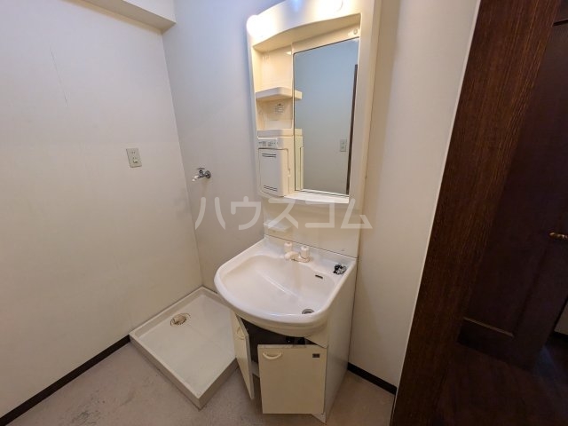 16/28 洗面