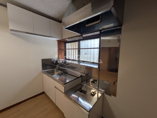 16/30 キッチン
