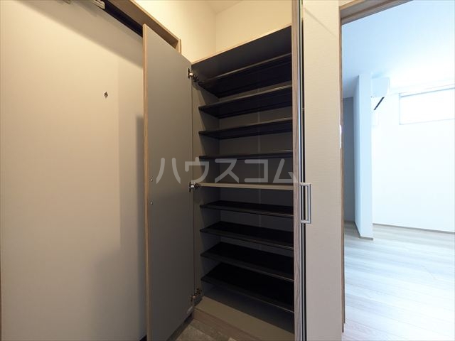 13/30 玄関