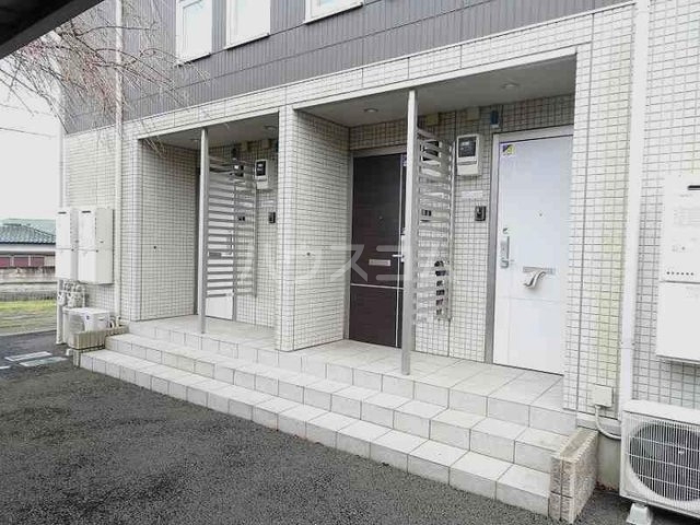 2/4 エントランス