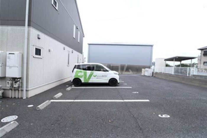 18/19 駐車場