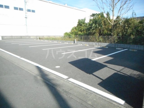 20/29 駐車場