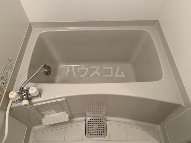 17/30 浴室