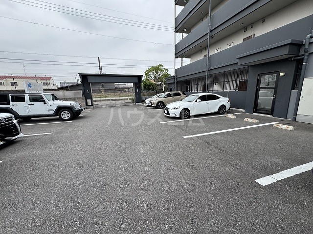 4/8 駐車場