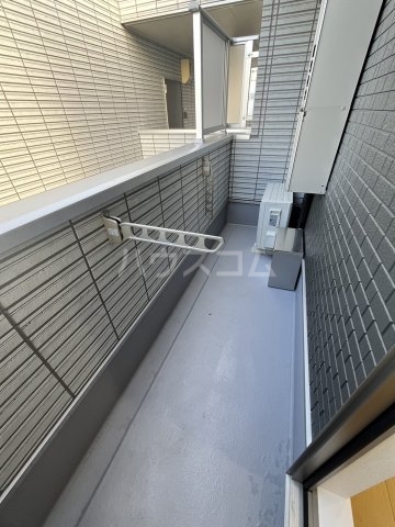 21/30 バルコニー