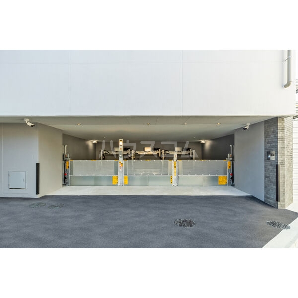 18/26 駐車場