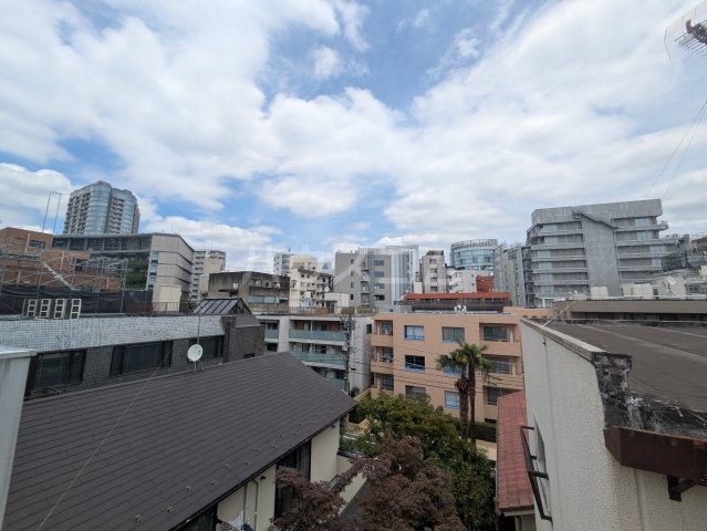 6/16 玄関