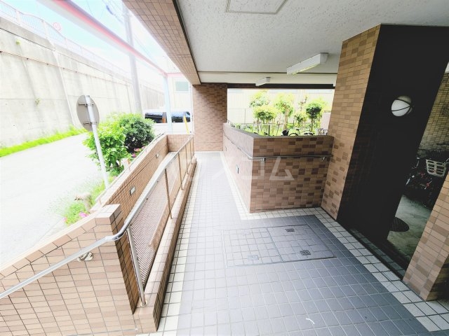 4/7 エントランス
