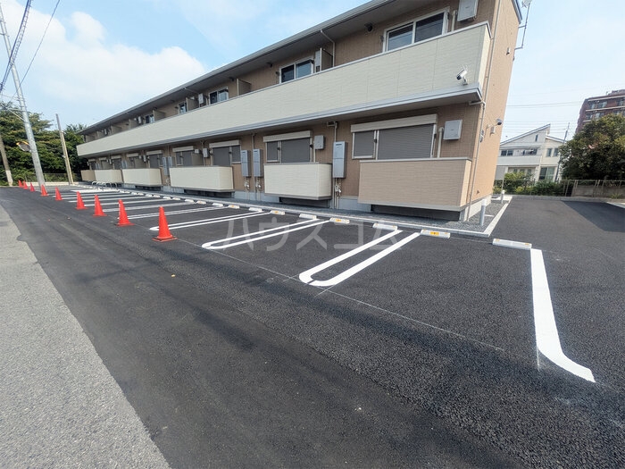 23/30 駐車場