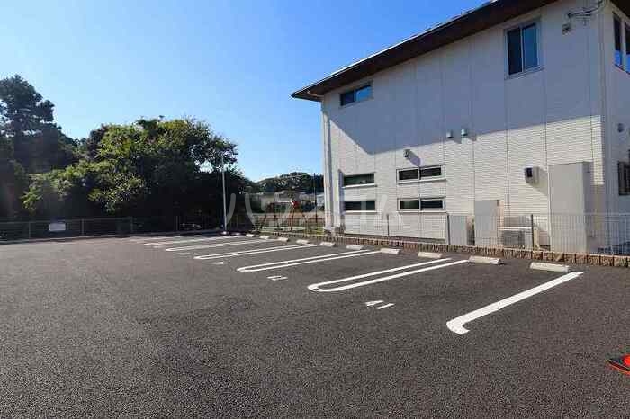 14/23 駐車場