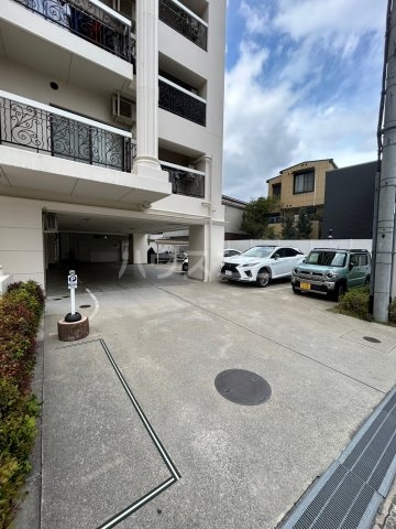 10/20 駐車場