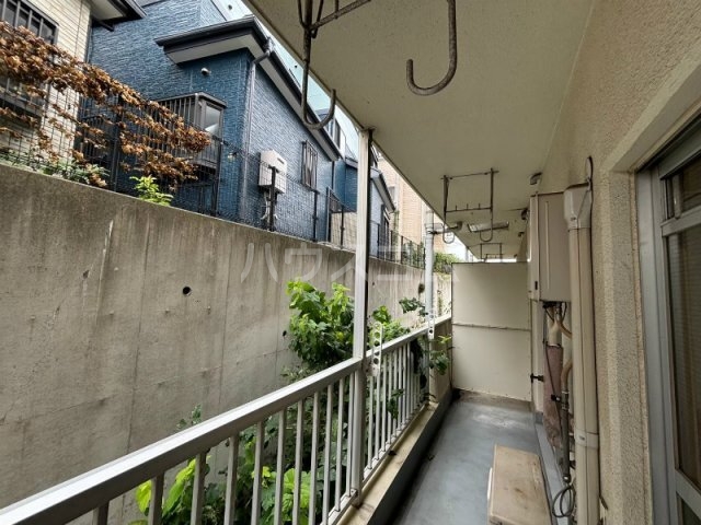 16/23 バルコニー