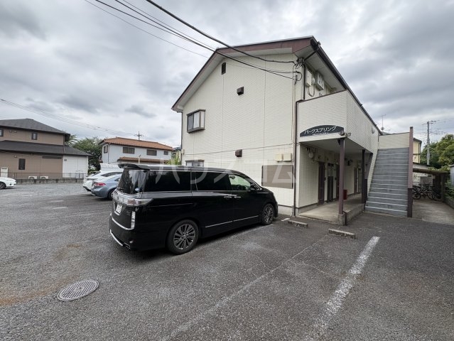 2/3 駐車場
